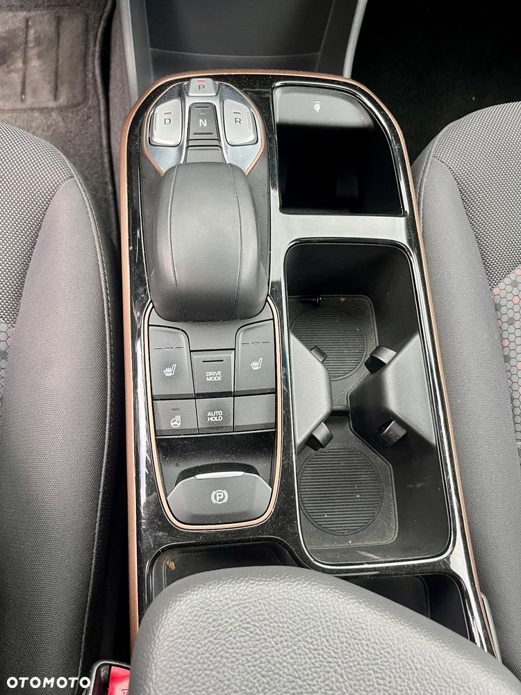 Hyundai IONIQ Style - 21