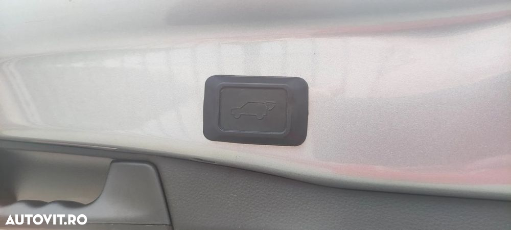 Toyota RAV4 2.5 Hybrid VVT-iE 4x4 Dynamic - 24