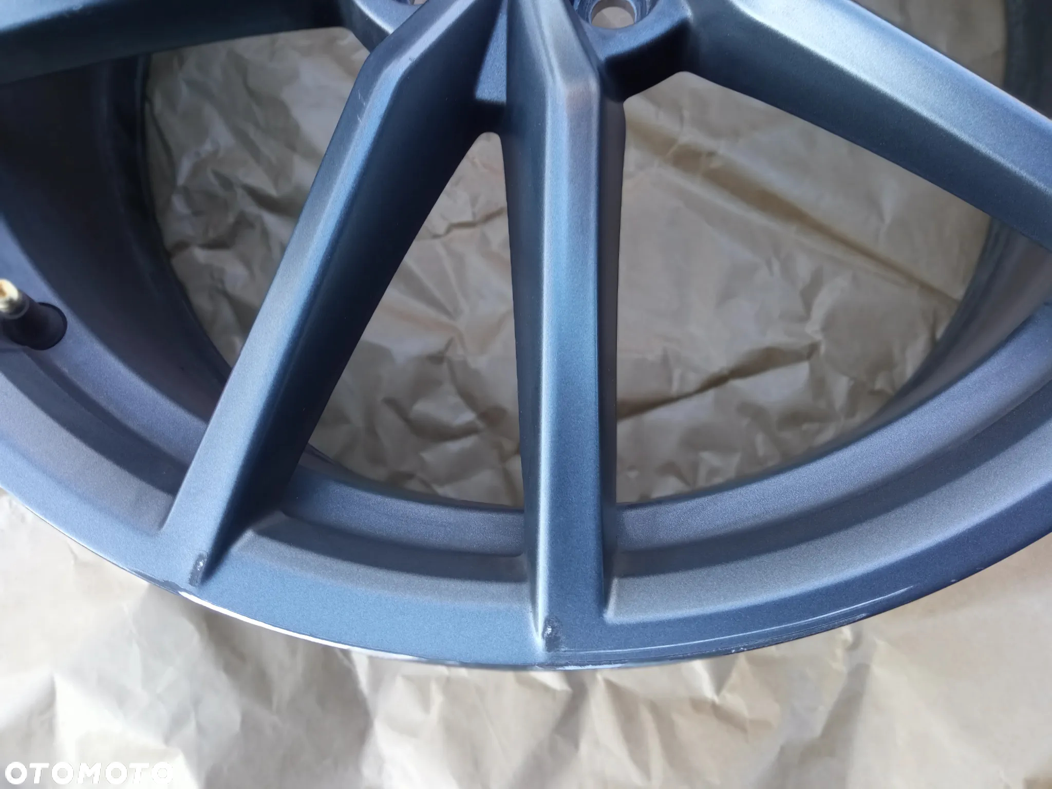 FELGA 19 VW PASSAT 3G0 B8 3G0601025BS 8x19 5x112 ET44 ORYGINAŁ 2023 - 3