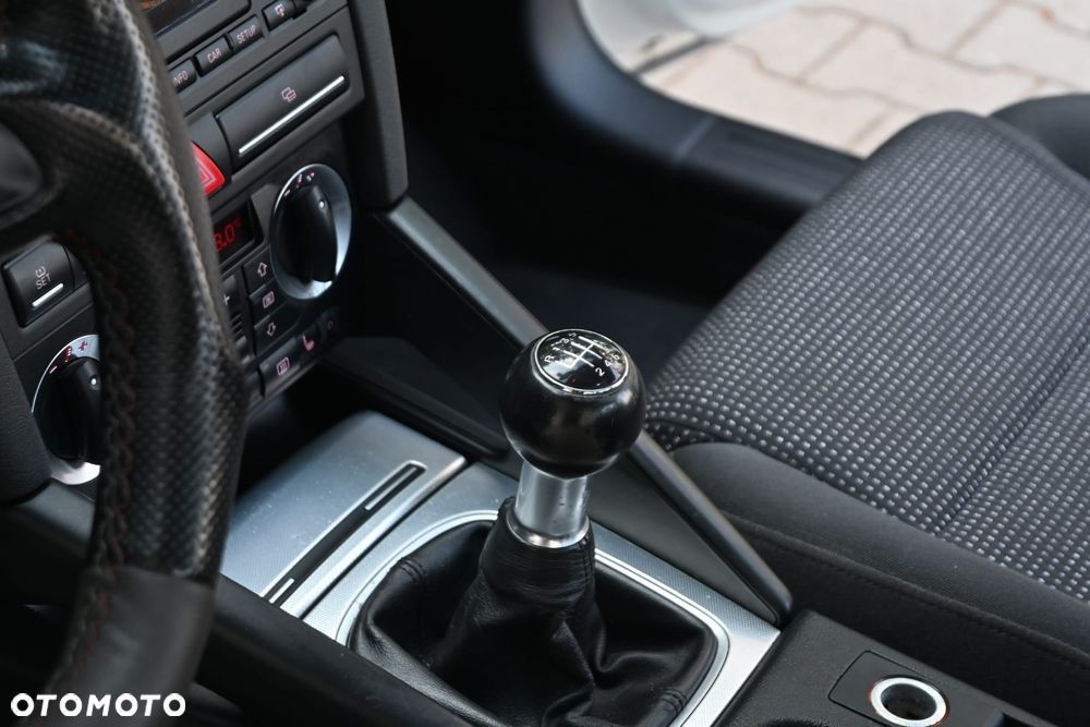 Audi A3 Sportback 2.0 TDI DPF quattro Attraction - 29