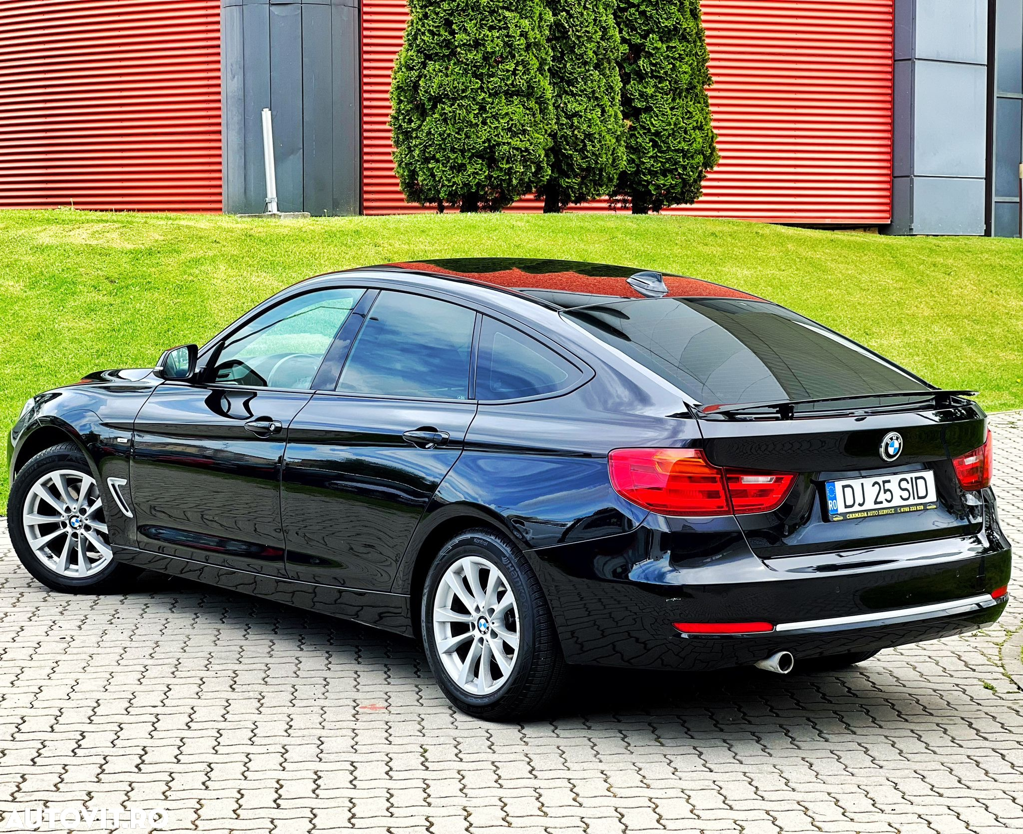 BMW Seria 3 320d xDrive - 3