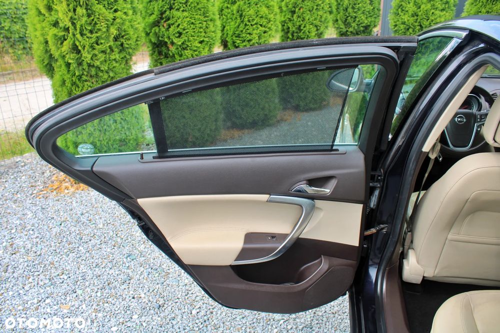 Opel Insignia - 30