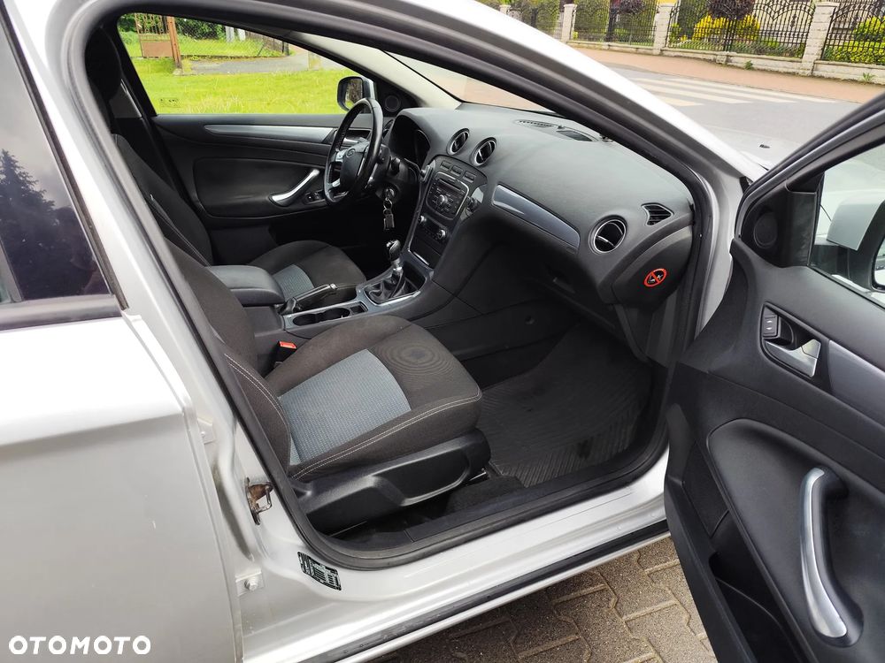 Ford Mondeo 1.6 T Titanium - 13