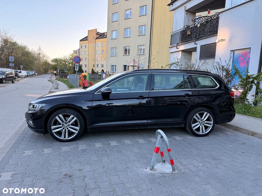 Volkswagen Passat - 4