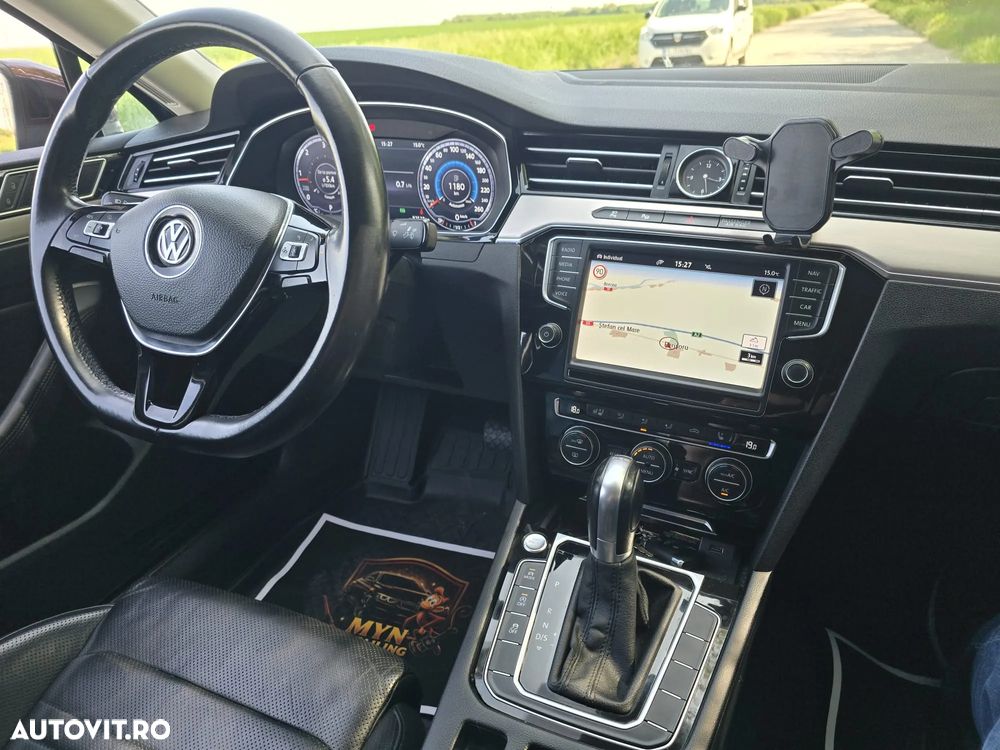 Volkswagen Passat 2.0 TDI DSG Highline - 11