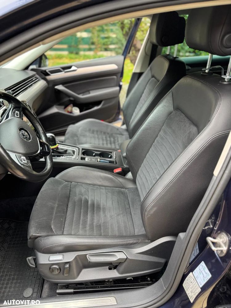 Volkswagen Passat Variant 2.0 TDI DSG Highline - 13