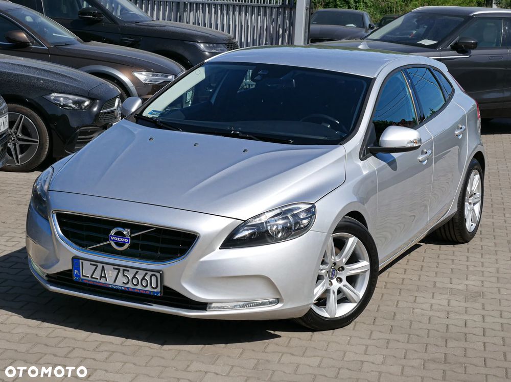 Volvo V40 D2 Powershift Momentum - 28