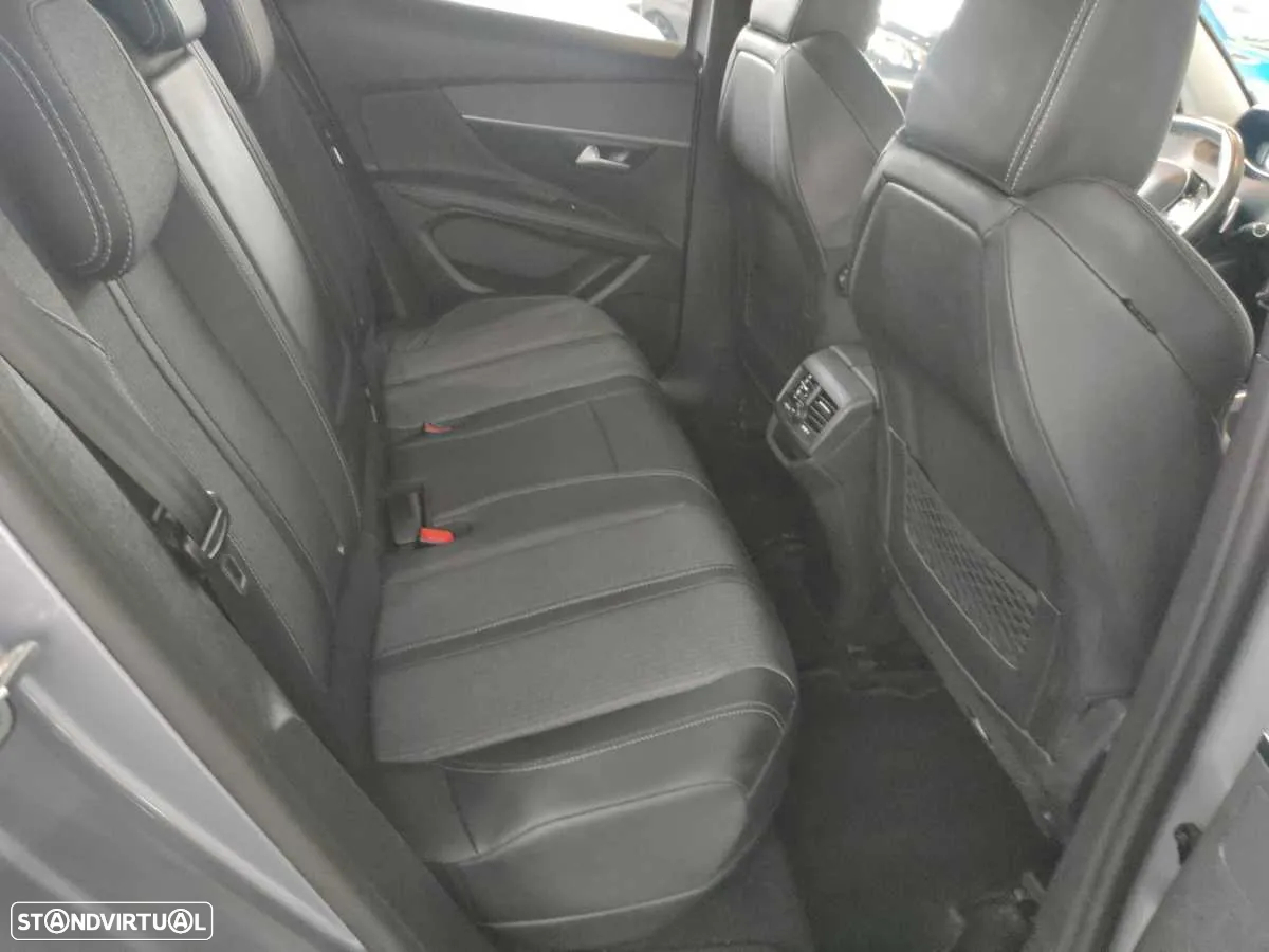 Peugeot 3008 1.6 Hybrid Allure Pack e-EAT8 - 16