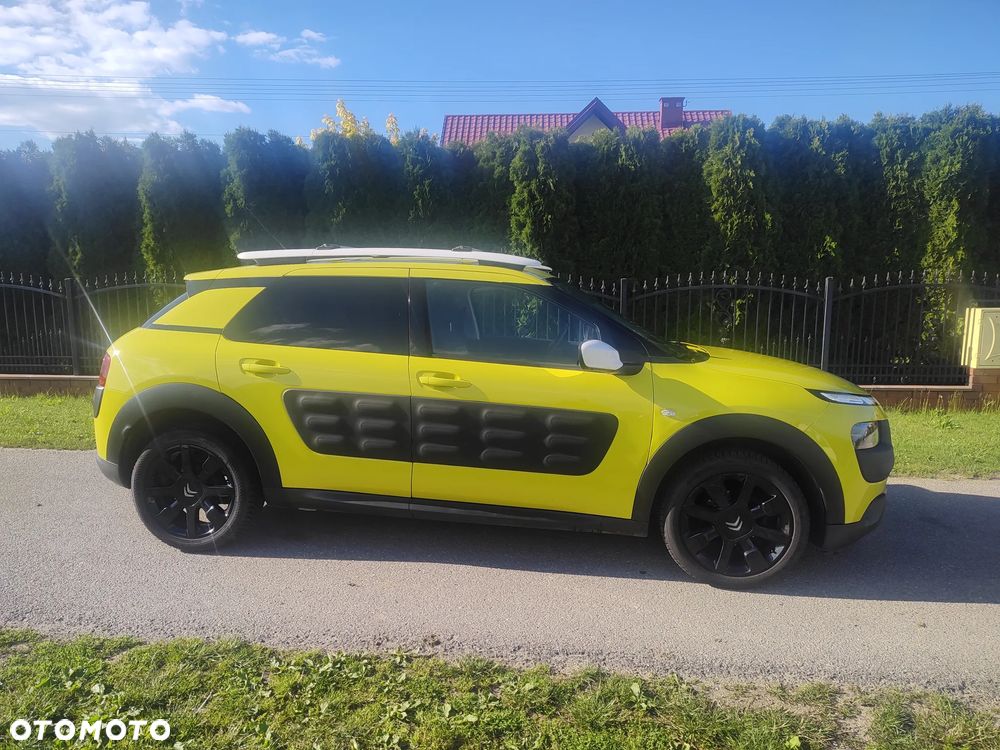 Citroën C4 Cactus 1.2 PureTech Shine Edition S&S - 2