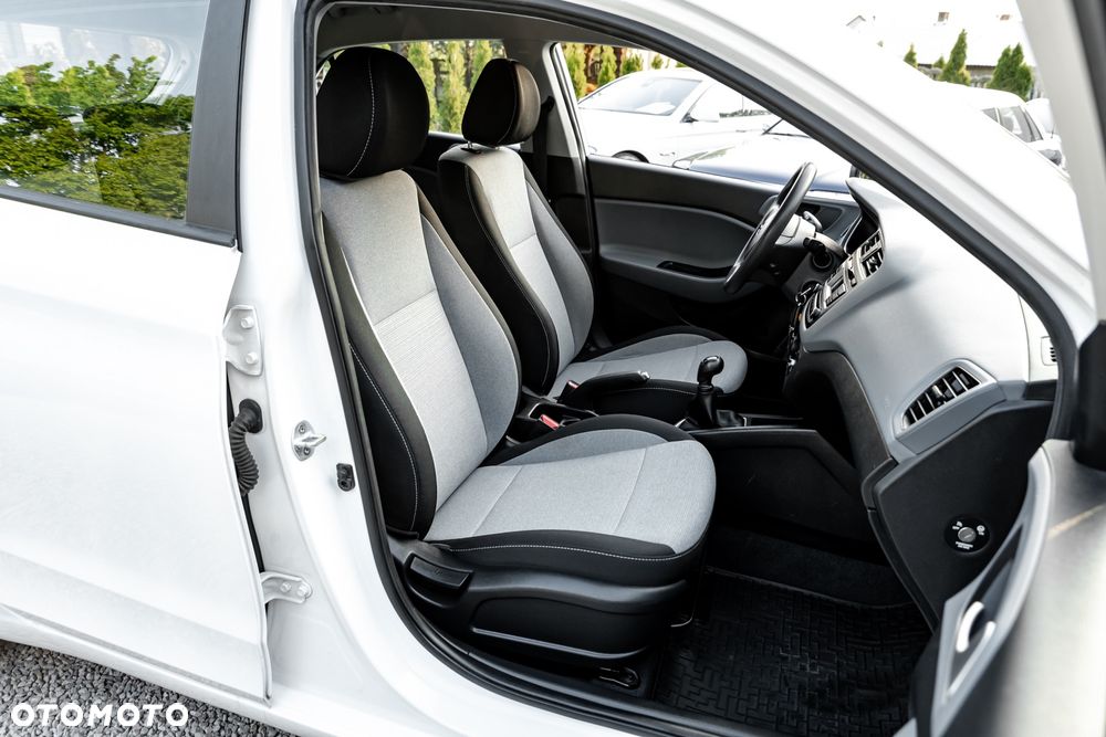 Hyundai i20 1.2 - 24