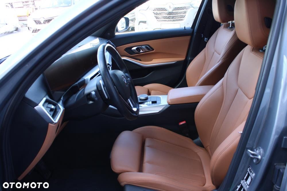 BMW Seria 3 - 12