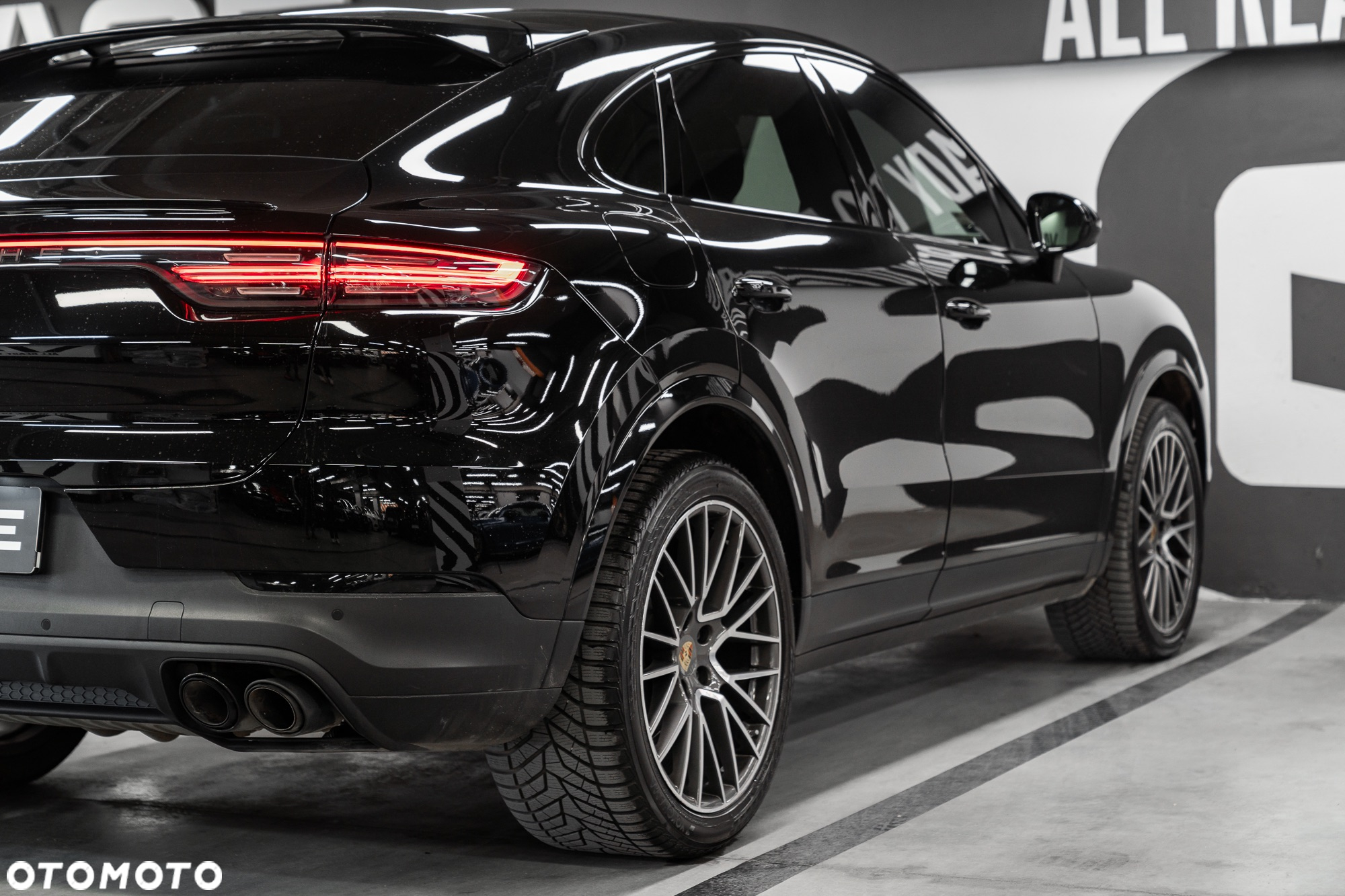 Porsche Cayenne Coupe Platinum Edition - 15
