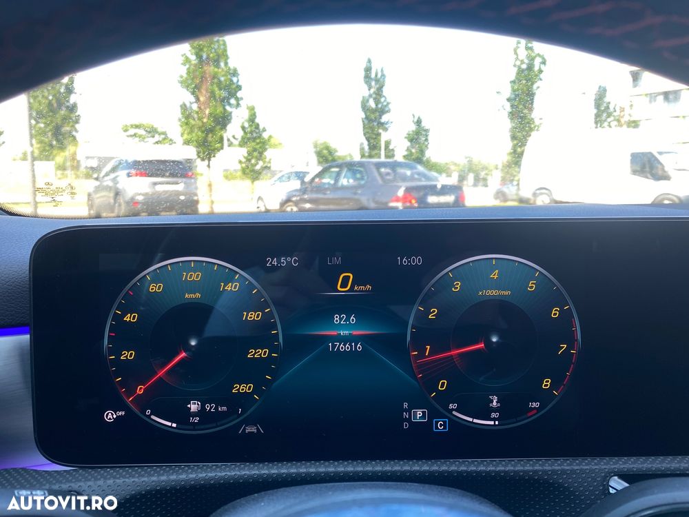 Mercedes-Benz A 180 7G-DCT AMG Line Advanced Plus - 12