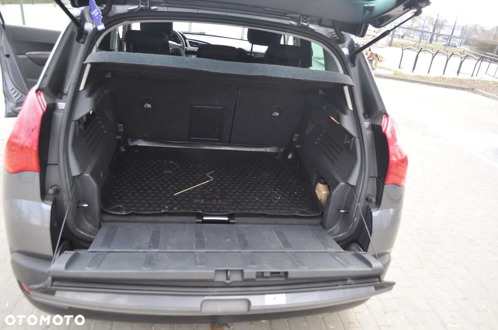 Peugeot 3008 2.0 HDi Premium - 10