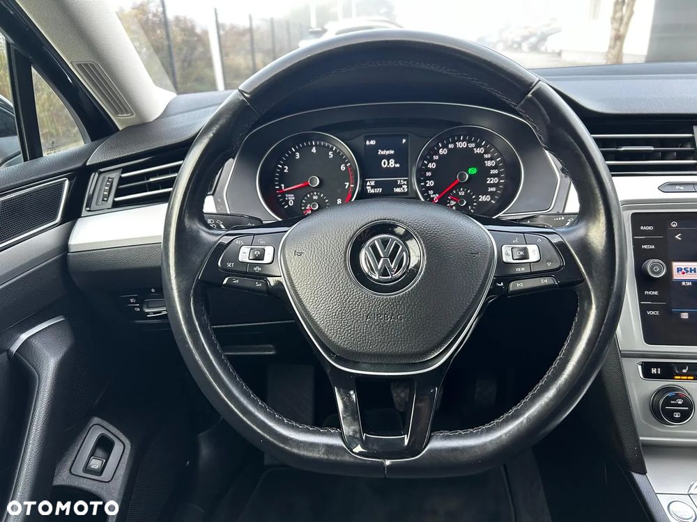 Volkswagen Passat Variant 1.5 TSI OPF DSG - 24