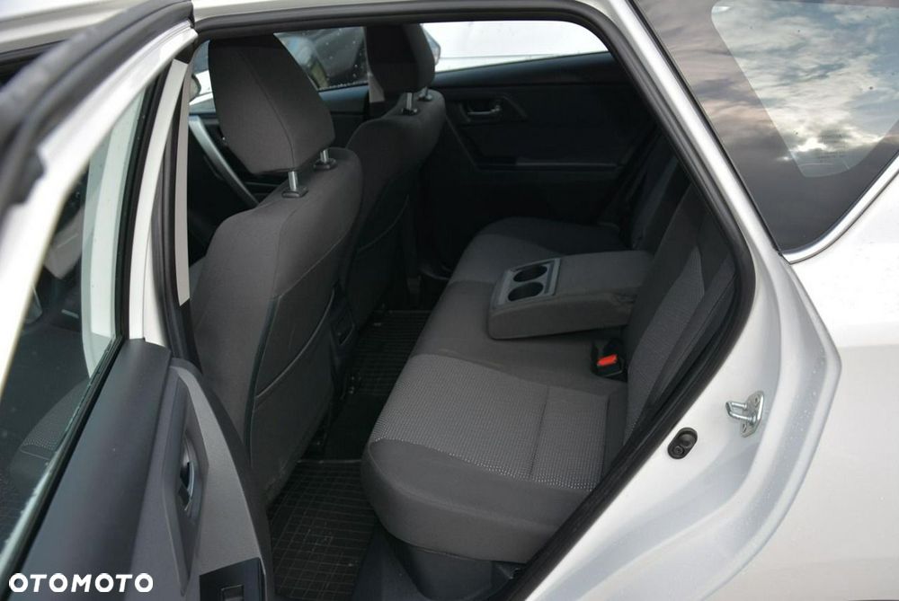 Toyota Auris 1.8 VVT-i Automatik Executive - 6