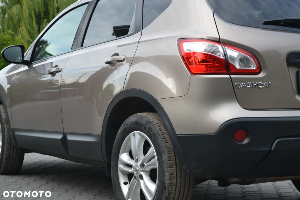 Nissan Qashqai 2.0 dCi Tekna EU5 - 19