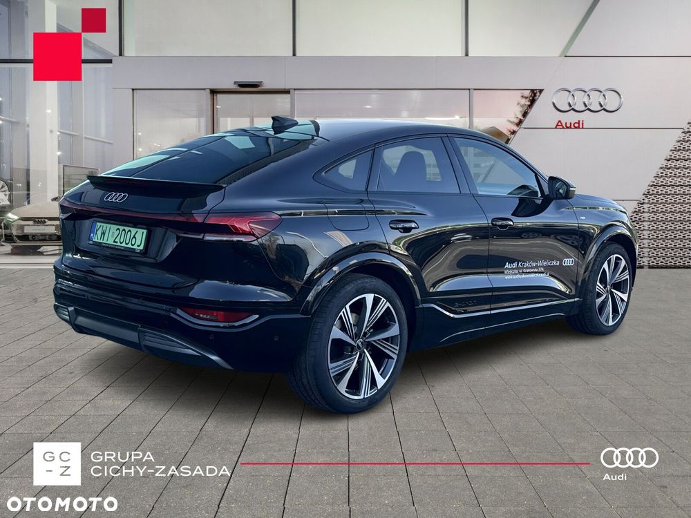 Audi Q6 e-tron - 5