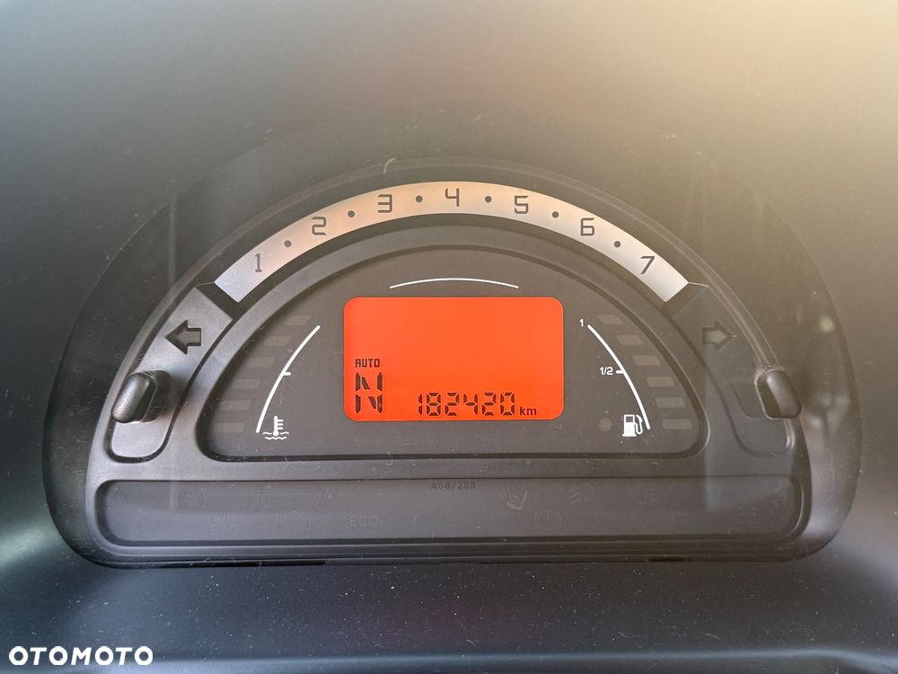 Citroën C3 1.4 16V Senso Drive Exclusive - 14