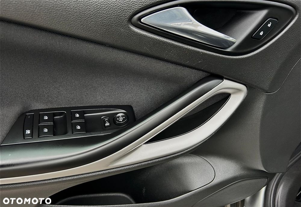 Opel Astra 1.6 D (CDTI) Automatik Innovation - 29