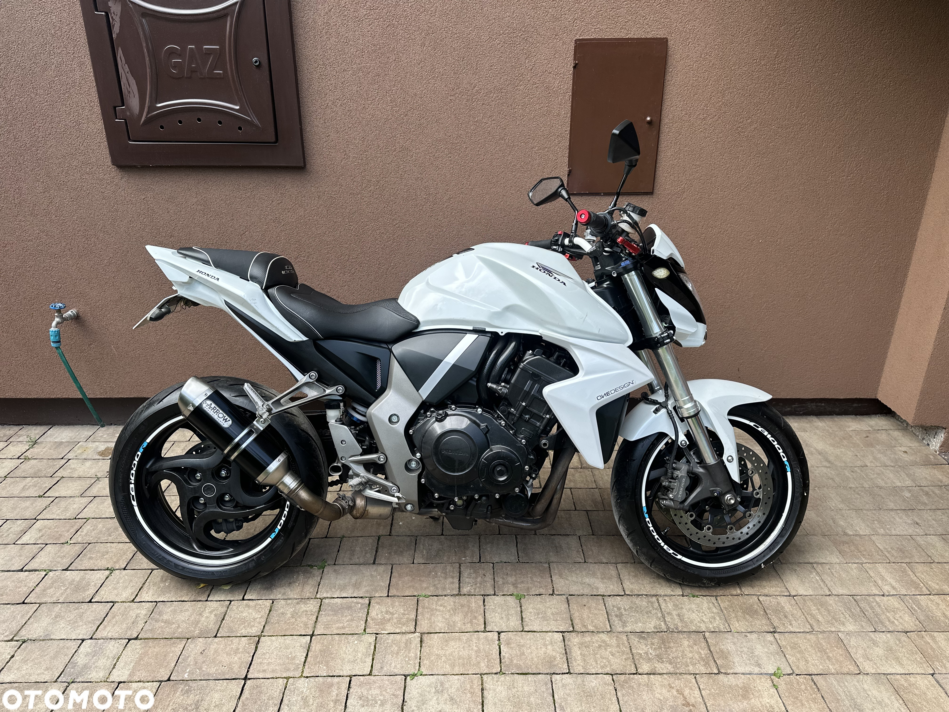 Honda CB - 10