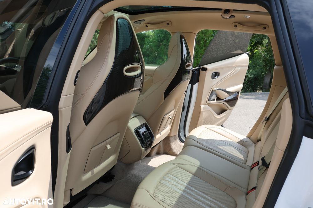 Aston Martin DBX Standard - 15