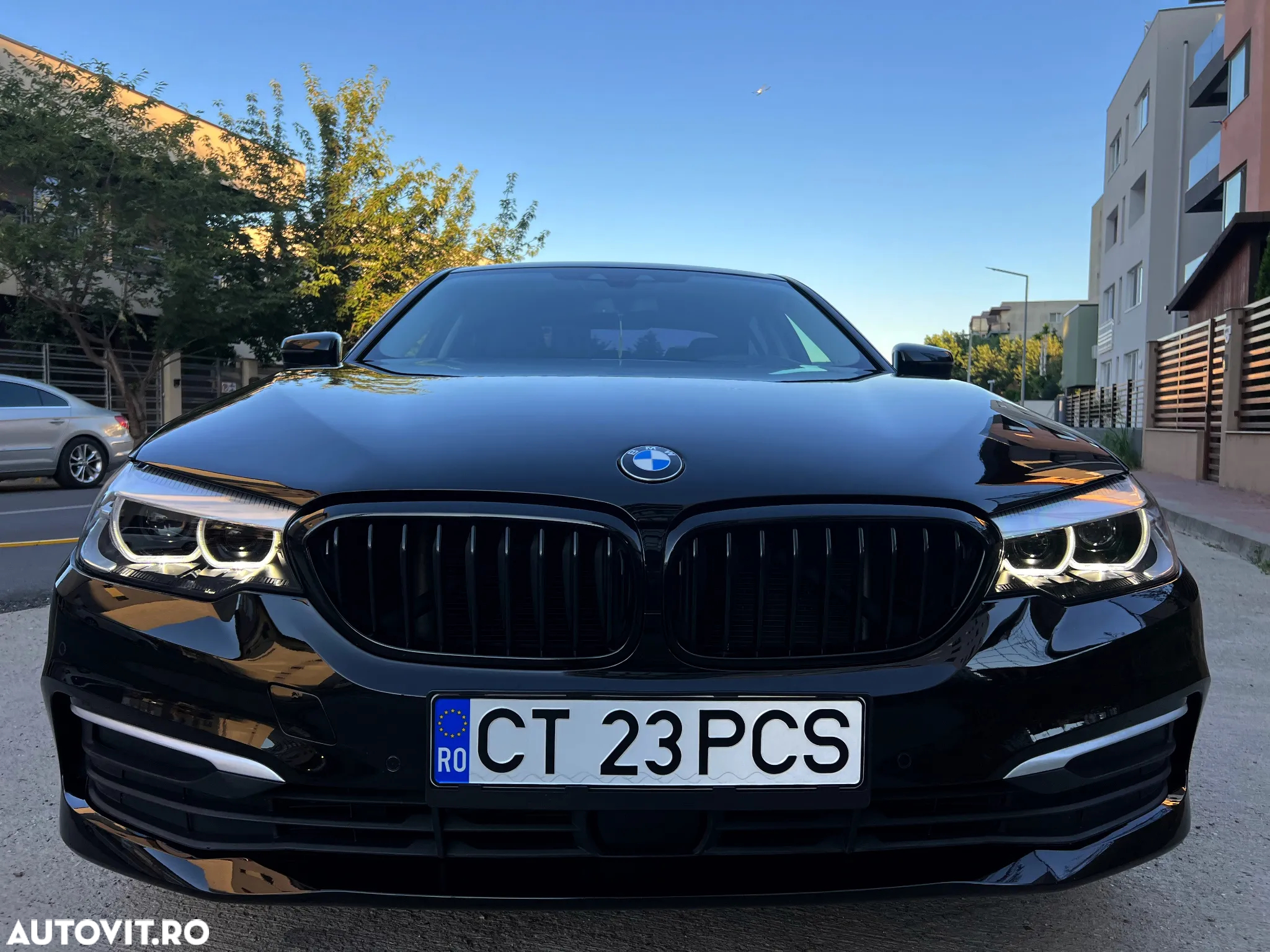 BMW Seria 5 520d AT - 29