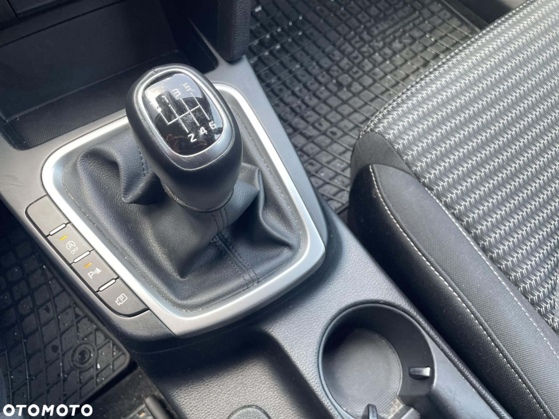 Kia Ceed 1.5 T-GDI M - 15