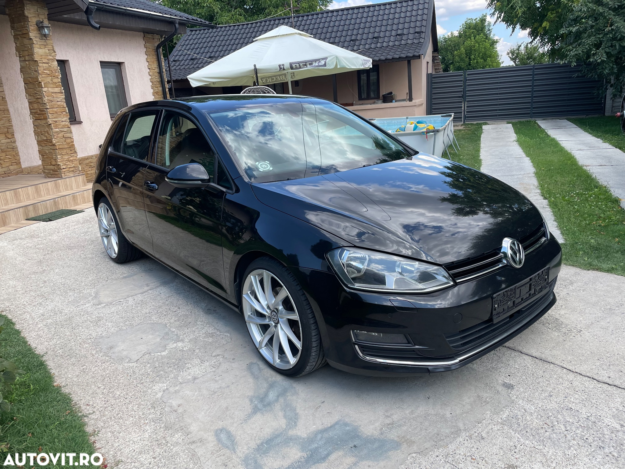 Volkswagen Golf - 2