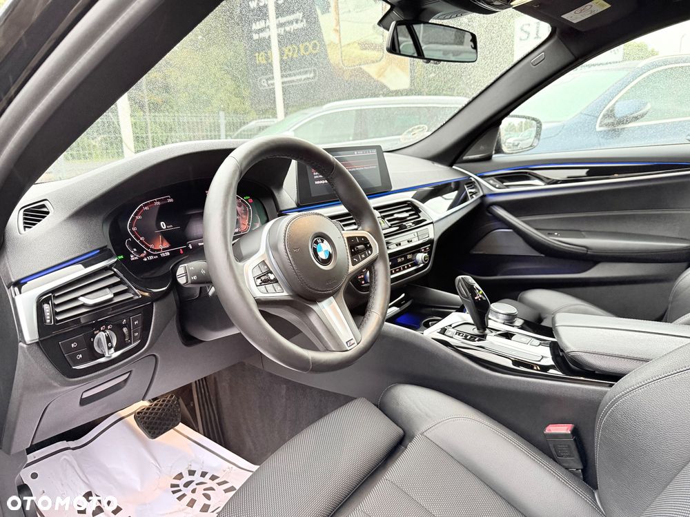 BMW Seria 5 520d Sport Line - 8