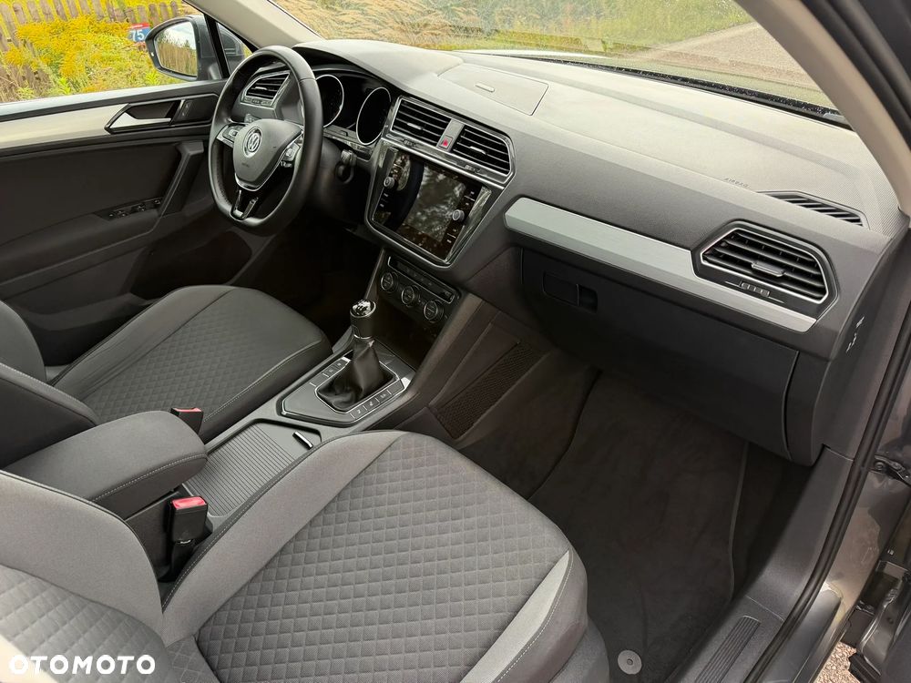 Volkswagen Tiguan 2.0 TDI BMT SCR Comfortline - 32