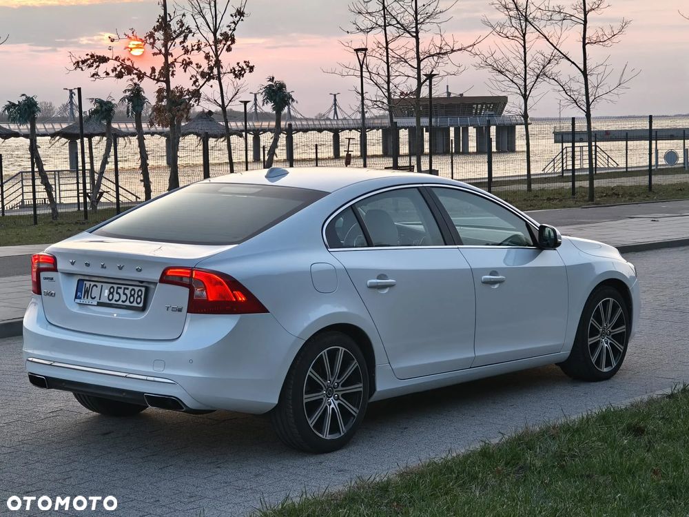 Volvo S60 T5 Geartronic - 14