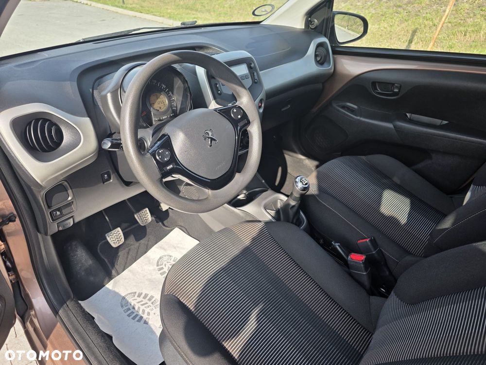 Peugeot 108 - 12