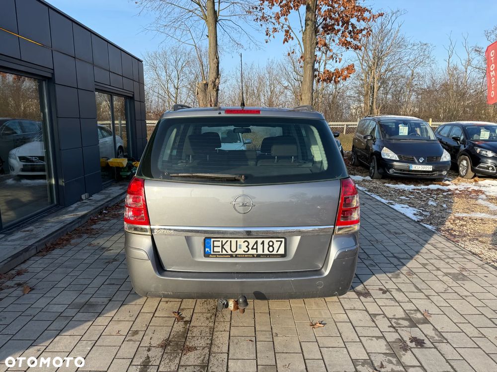 Opel Zafira 1.6 - 16