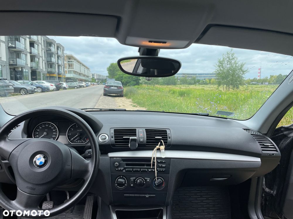 BMW Seria 1 116i - 8