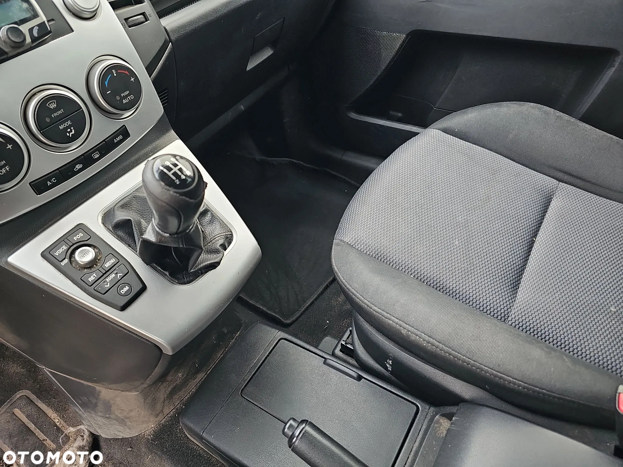 Mazda 5 2.0 Exclusive - 38