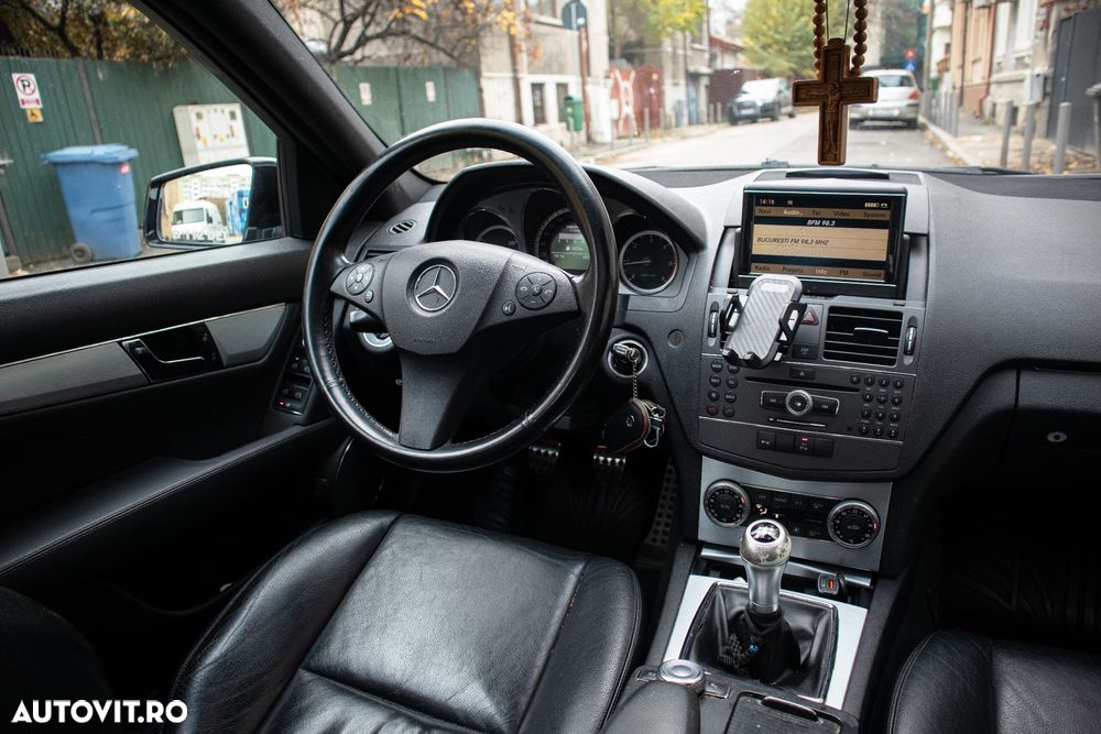 Mercedes-Benz C 220 CDI DPF BlueEFFICIENCY SPORT EDITION - 2