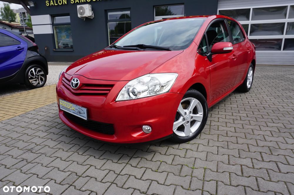 Toyota Auris 1.6 Executive - 1