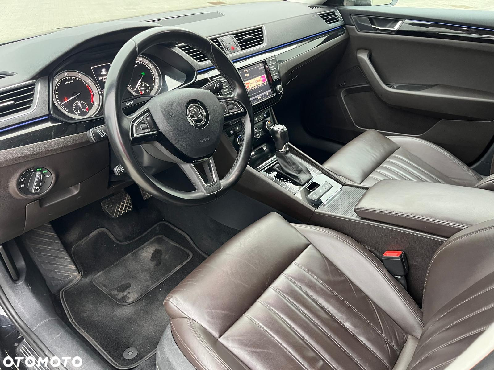 Skoda Superb 1.8 TSI L&K DSG - 9