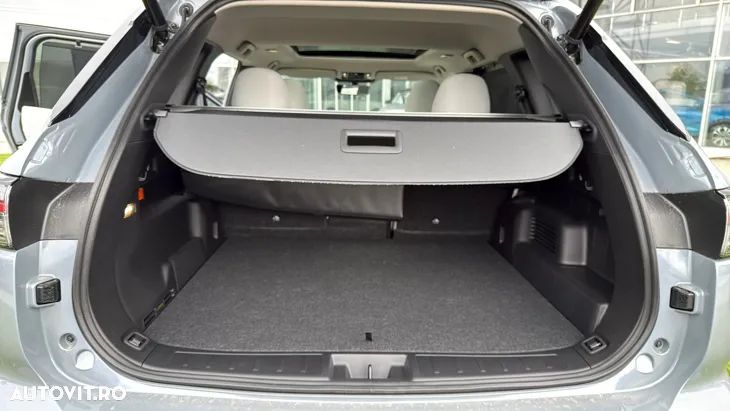 Mitsubishi Outlander 2.4 4WD Plug-In Hybrid Top - 16