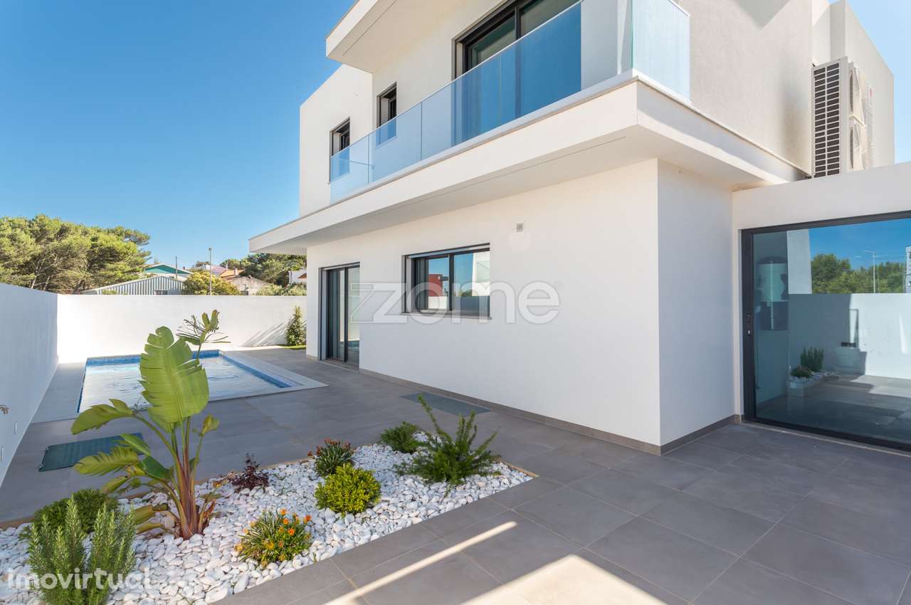 Moradia T4 nova, localizada em Murches, Cascais, com jardim e piscina. - Grande imagem: 3/53