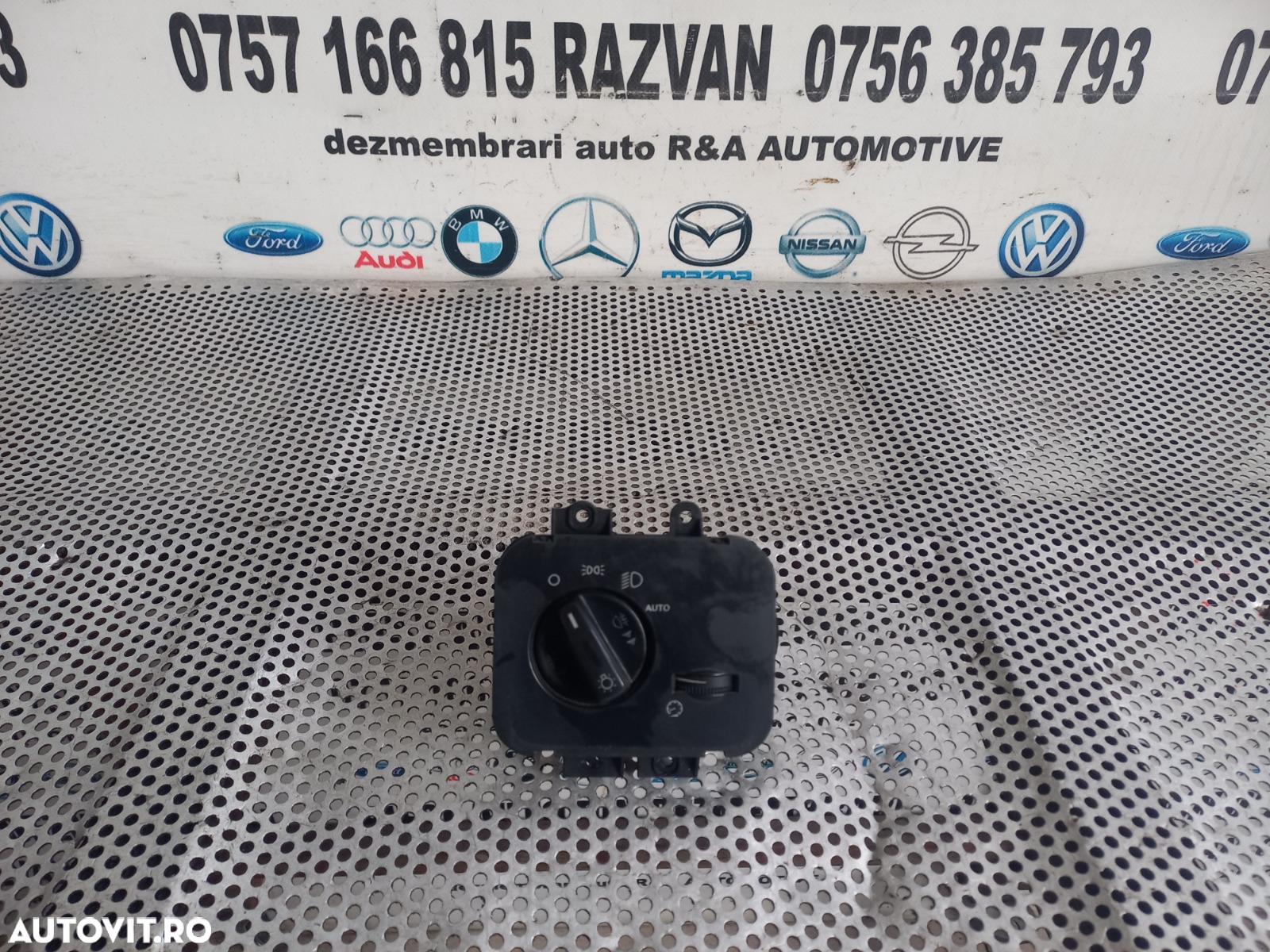 Bloc Lumini Land Rover Range Rover Sport L320 An 2005-2006-2007-2008-2009-2010-2011-2012 Volan Stanga Dezmembrez Range Rover Sport L320 2.7 Tdv6 Motor 276DT - Dezmembrari Arad - 2