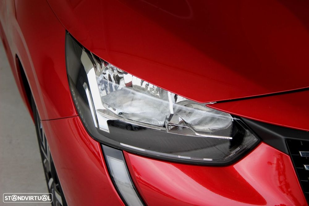 Peugeot 208 - 5