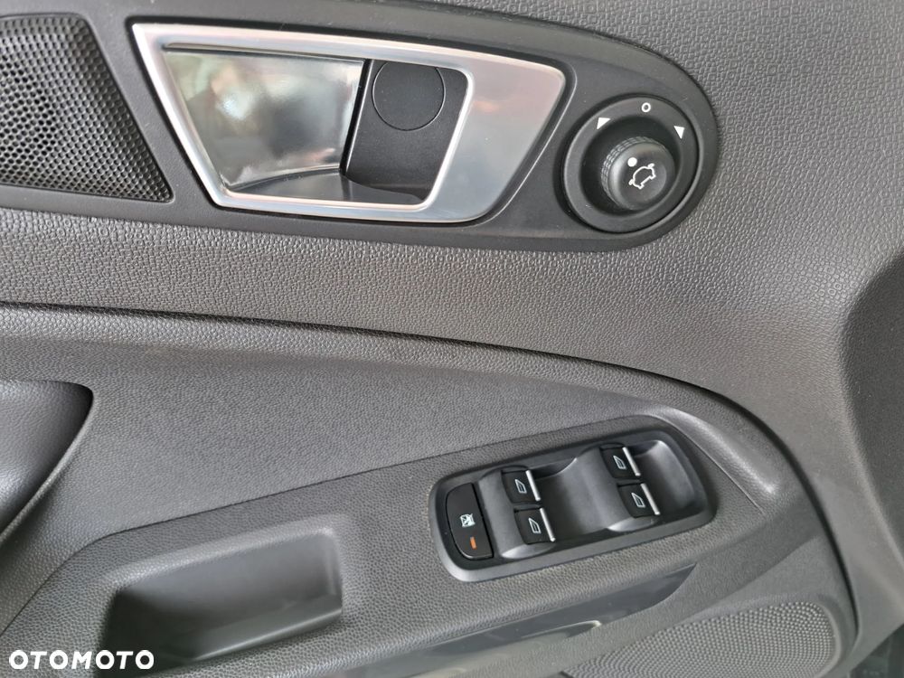 Ford EcoSport - 26
