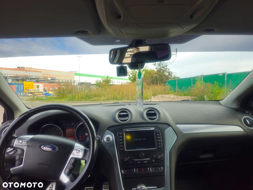 Ford Mondeo - 17