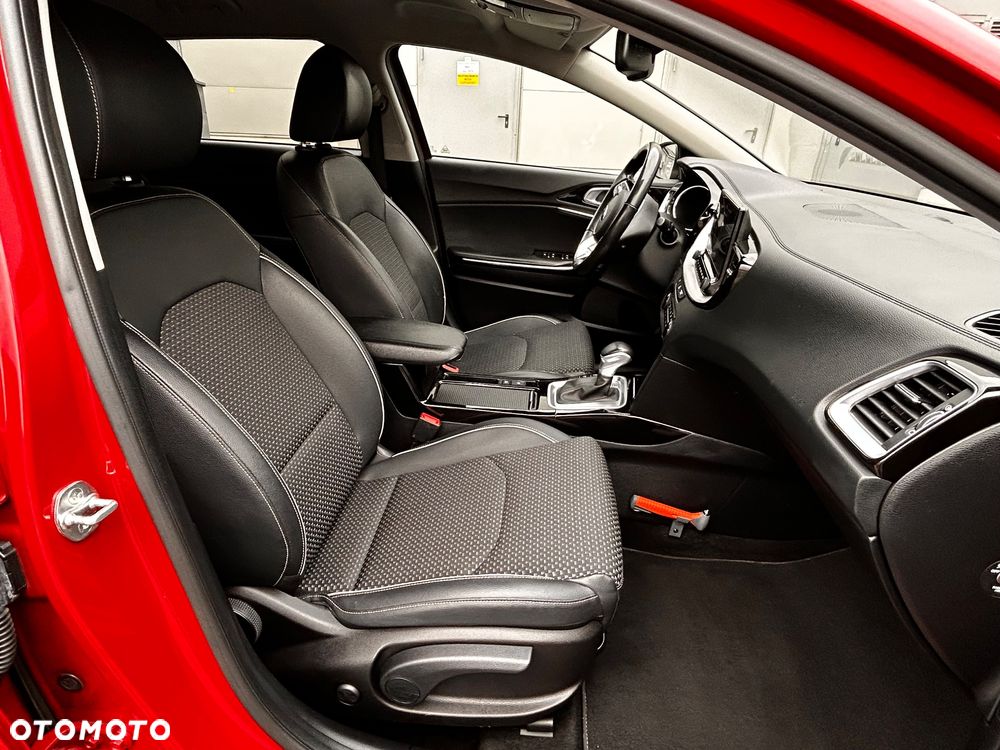 Kia Ceed 1.6 CRDi SCR L Business Line Plus DCT - 28