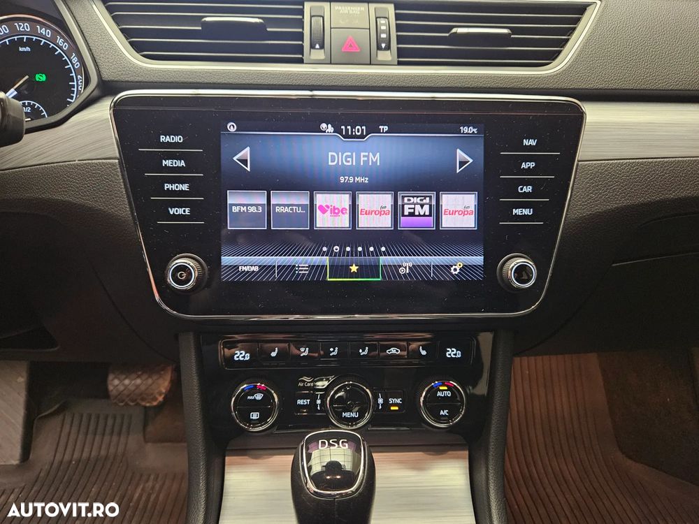 Skoda Superb 2.0 TDI DSG Ambition - 25