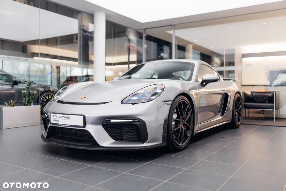 Porsche 718 Cayman - 4