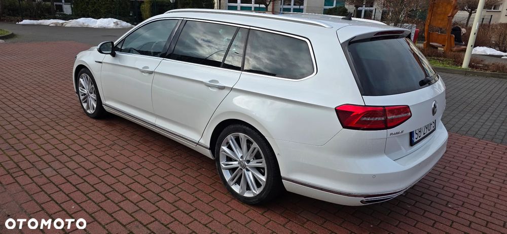 Volkswagen Passat 2.0 TDI SCR (BlueMotion Tech) 4Motion D Highline - 3