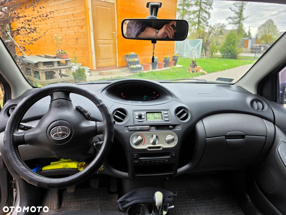Toyota Yaris 1.4 D-4D Sol - 6